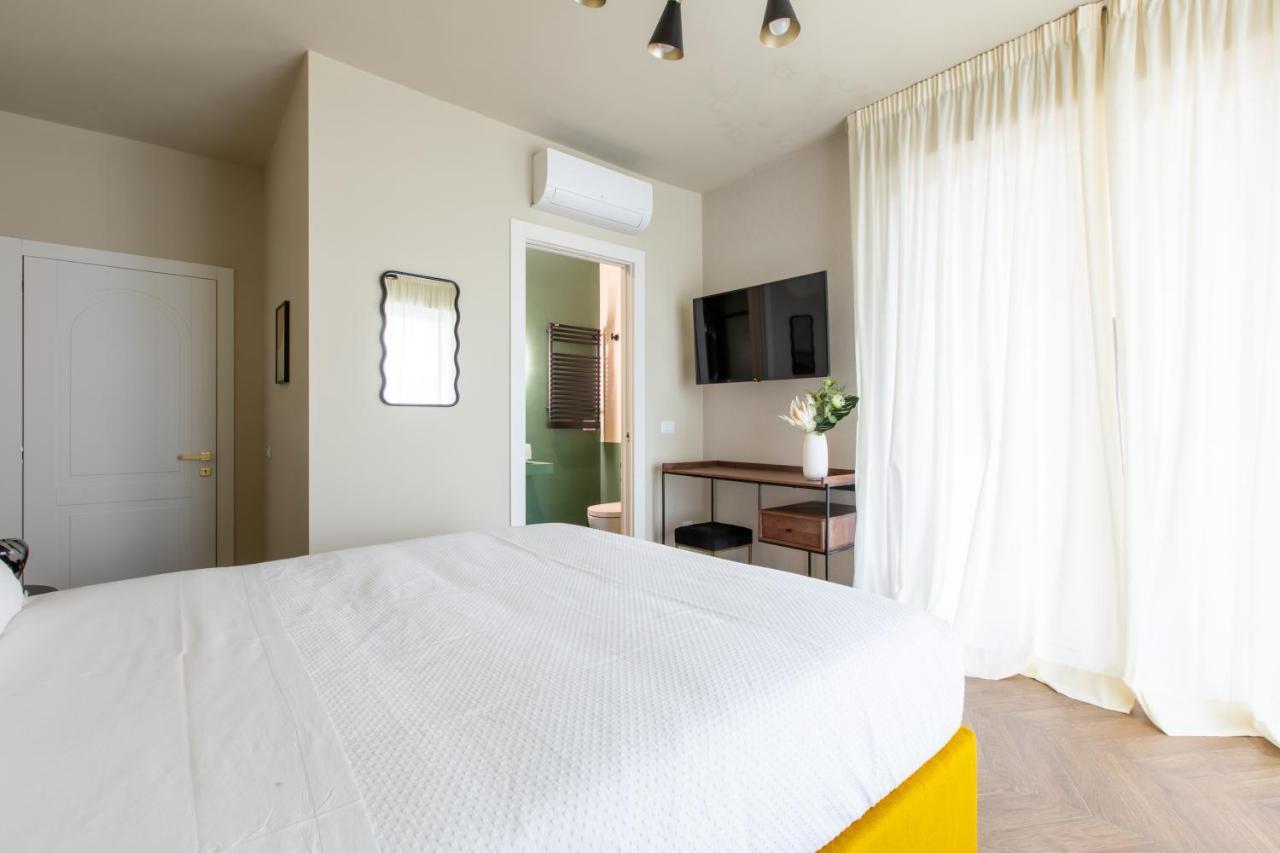 Daplace - Corso Sempione Suites Милан Экстерьер фото