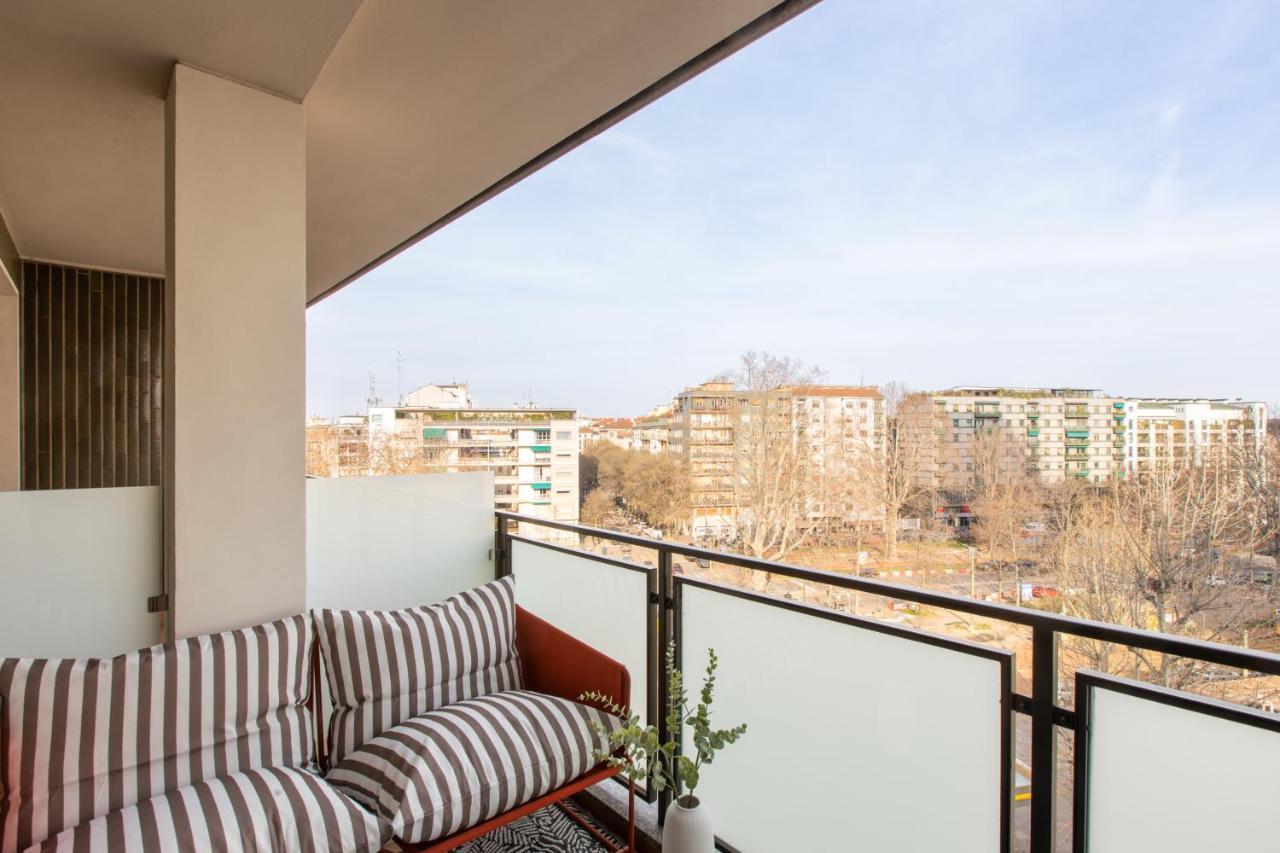 Daplace - Corso Sempione Suites Милан Экстерьер фото